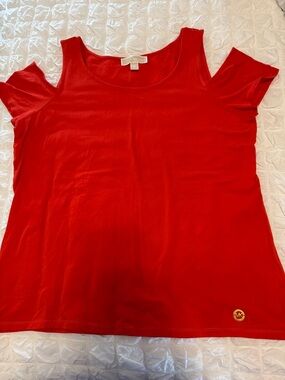 Michael Kors Red Cold-Shoulder Scoop Neck Tee